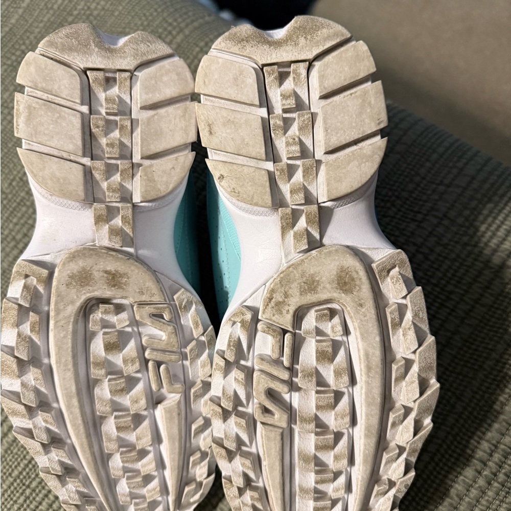 Fila Disruptor Sneakers. Used in “Like New” condition - Picture 10 of 10